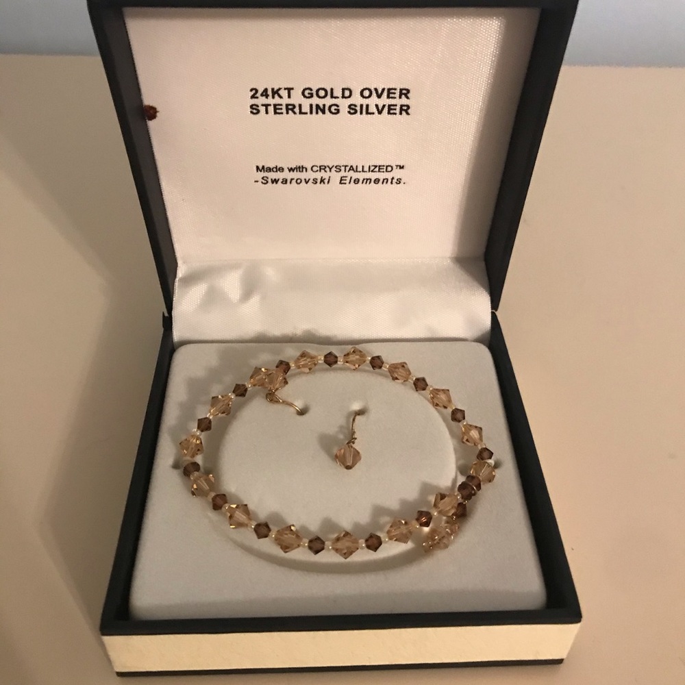Earring and bracelet combination
